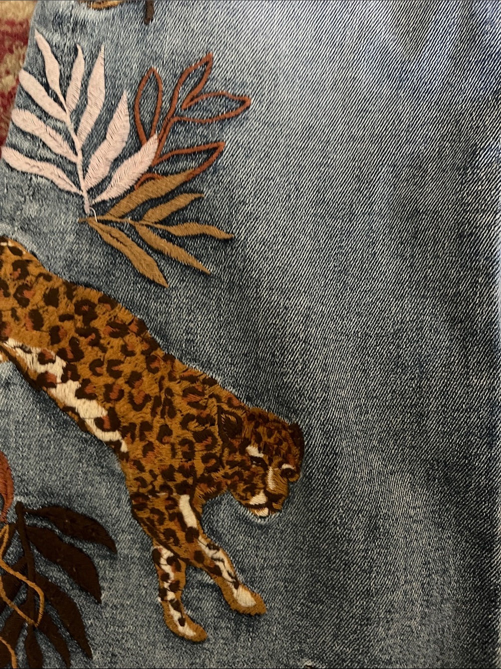 Drifftwood Embroidered Flare Jeans  with  zebra ,Tiger Animal Details - Picture 3 of 3
